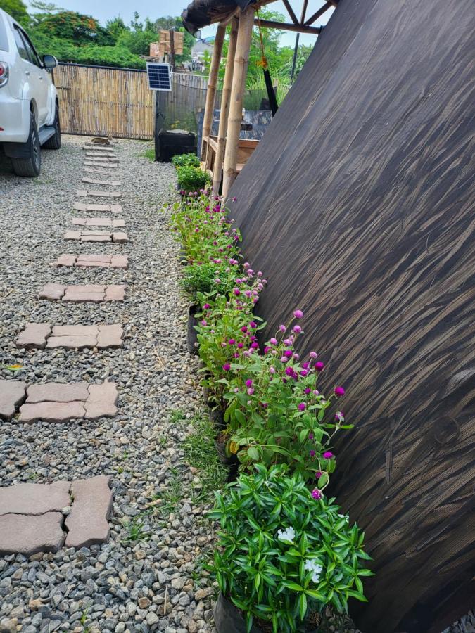 Calatagan'S Bahay Kubo - With Beach Access Batangas Exterior photo